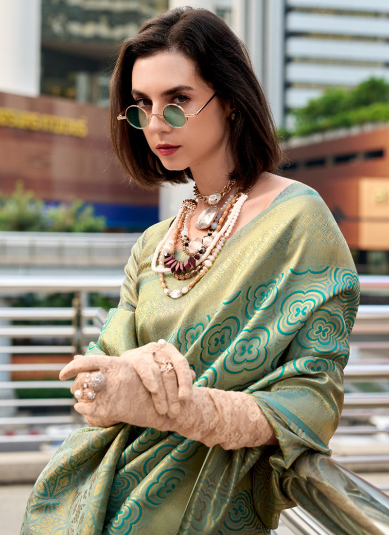 Women Party Wear Jari Weaving Worked Kanjivaram Silk Saree With Un Stitched Blouse